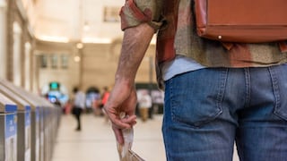 CBP alerta a viajeros: el regalo popular por Día de la Madre proveniente de México que se incautaría al ingresar a EE. UU.