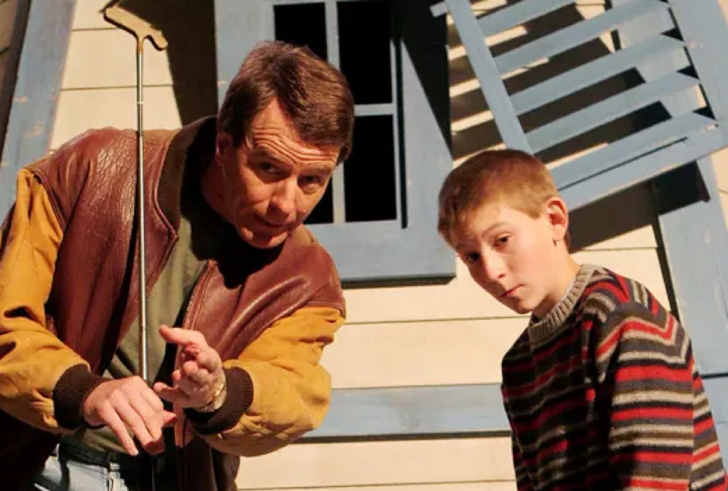 Bryan Cranston como Hal y Erik Per Sullivan como Dewey en una escena de la serie original "Malcolm in the Middle" (Foto: Fox Television Studios)