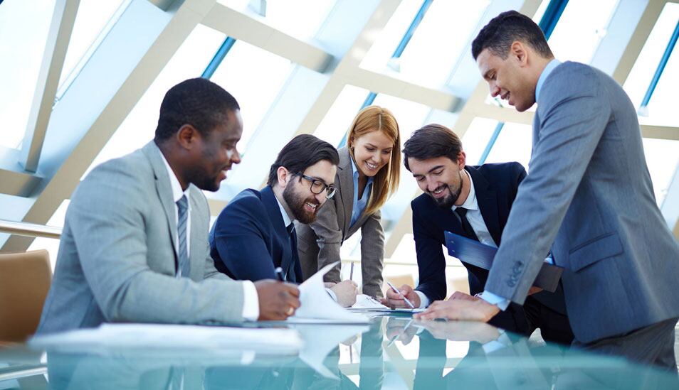 Otro obstáculo que puede eliminar como líder de proyecto es proporcionar claridad de roles a los miembros de su equipo. (Foto: Difusión)