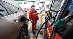 Diésel supera los S/ 28 por galón en el sur: precios mayoristas de combustibles al alza