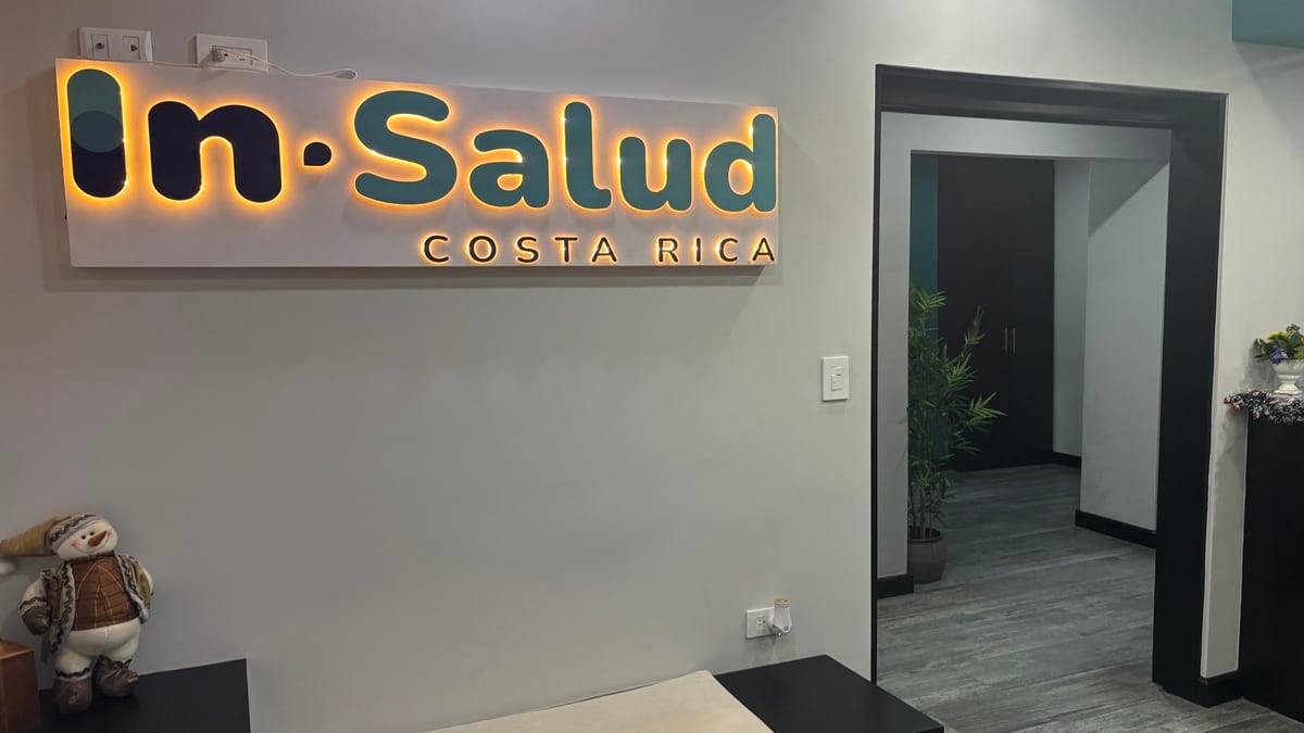 Insalud abre sede en El Salvador, alista modelo de atención digital en Lima y apuesta por la IA