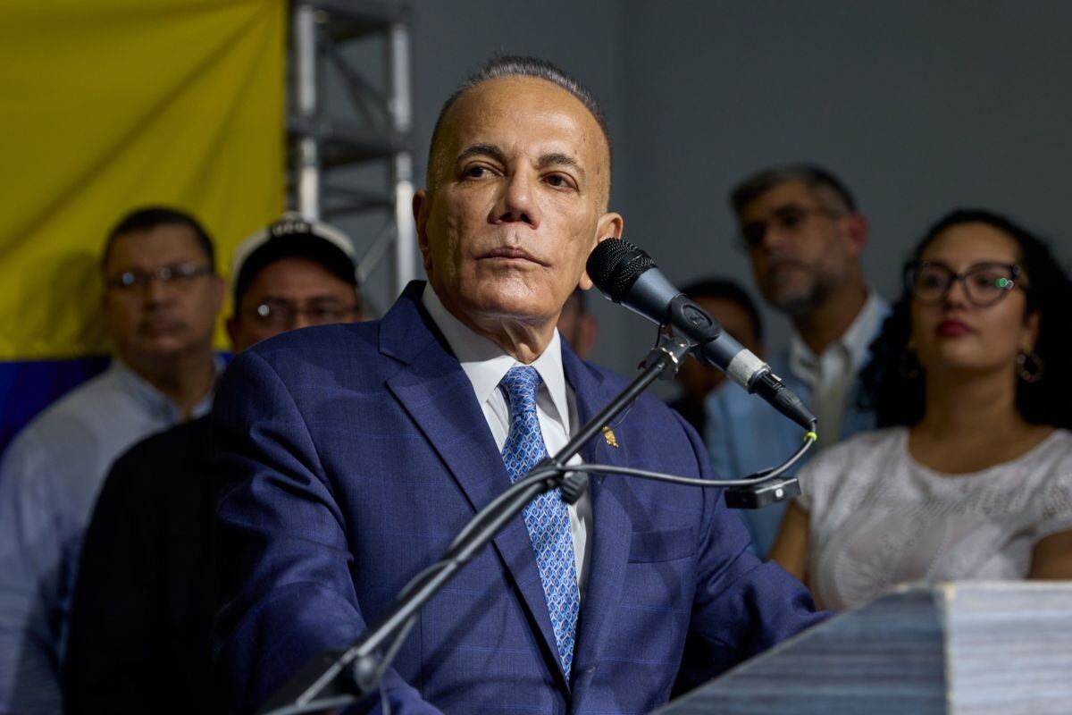 Manuel Rosales, gobernador del estado Zulia y candidato presidencial de oposición por el partido Una Nueva Era, habla durante una conferencia de prensa en Caracas, Venezuela, el martes 26 de marzo de 2024.