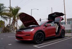 Tesla lanza nuevas versiones más baratas de Model X y Model S