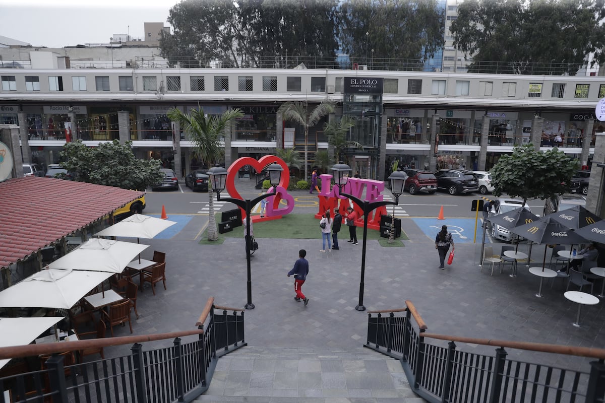 La estadía de los visitantes en el centro comercial ha variado de una hora a más de dos horas, sostiene representante Gabriela Lizier.