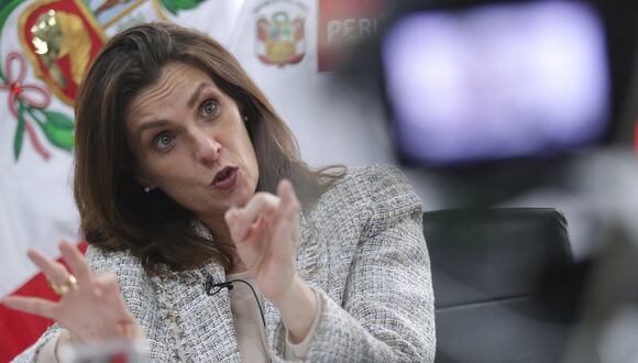 La ministra de Vivienda, Hania Pérez de Cuéllar, acusó una campaña desde el Ministerio Público para desestabilizar al Gobierno. Foto: Alessandro Currarino / El Comercio