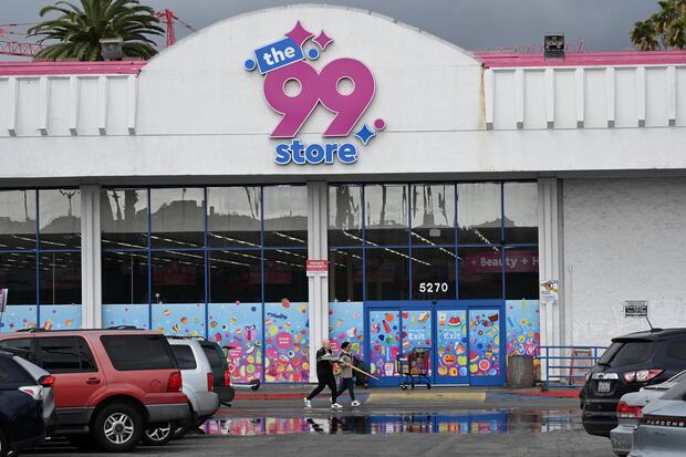 Las tiendas 99 Cents Only contaban con más de 40 años en el mercado de Estados Unidos (Foto: Robyn Beck / AFP)
