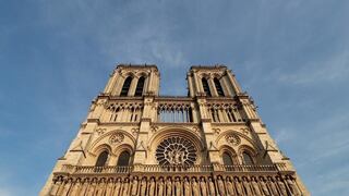 La "familia" de Notre Dame se enfrenta a su orfandad