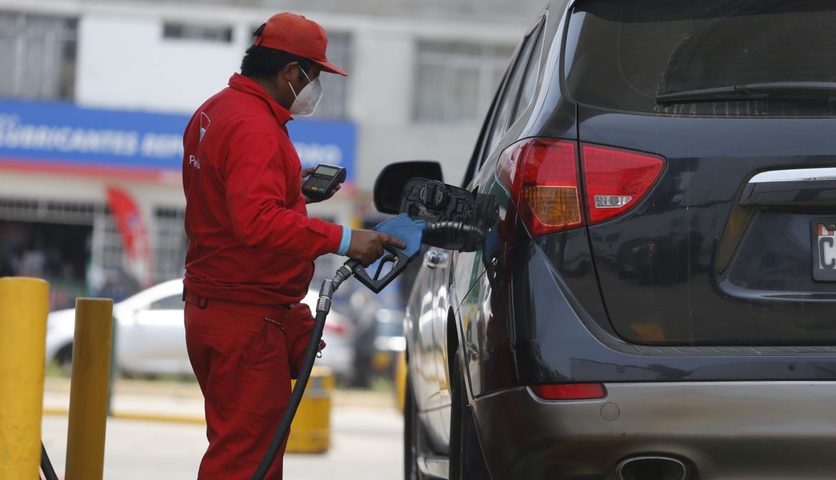 Venta de combustible, glp, gasolina y gnv.
FOTOS: VIOLETA AYASTA / @PHOTO.GEC