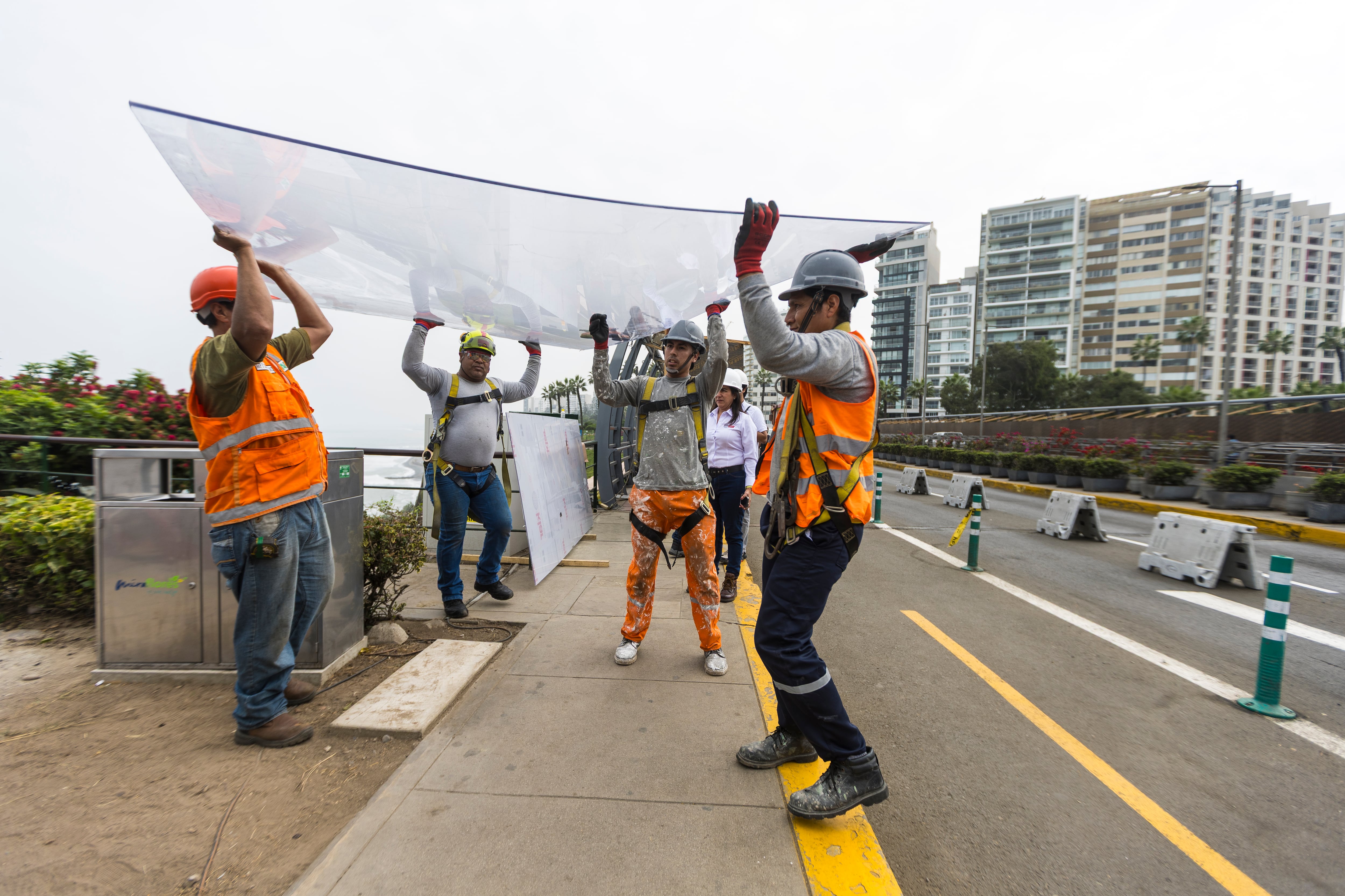 Obras en el puente Villena, Miraflores. Vecinos alertaron sobre retrasos. Foto: Mario Zapata - GEC