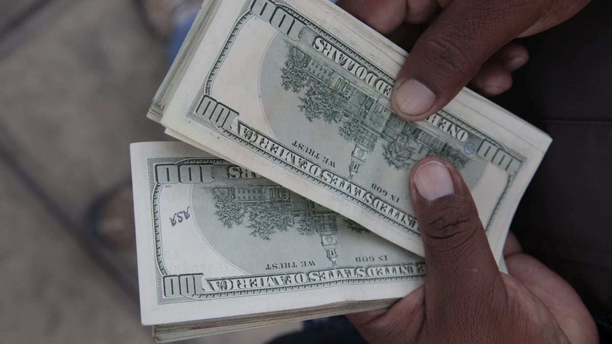 Tipo de cambio baja hoy en Perú: ¿En cuánto cerró el dólar este martes 6 de octubre?