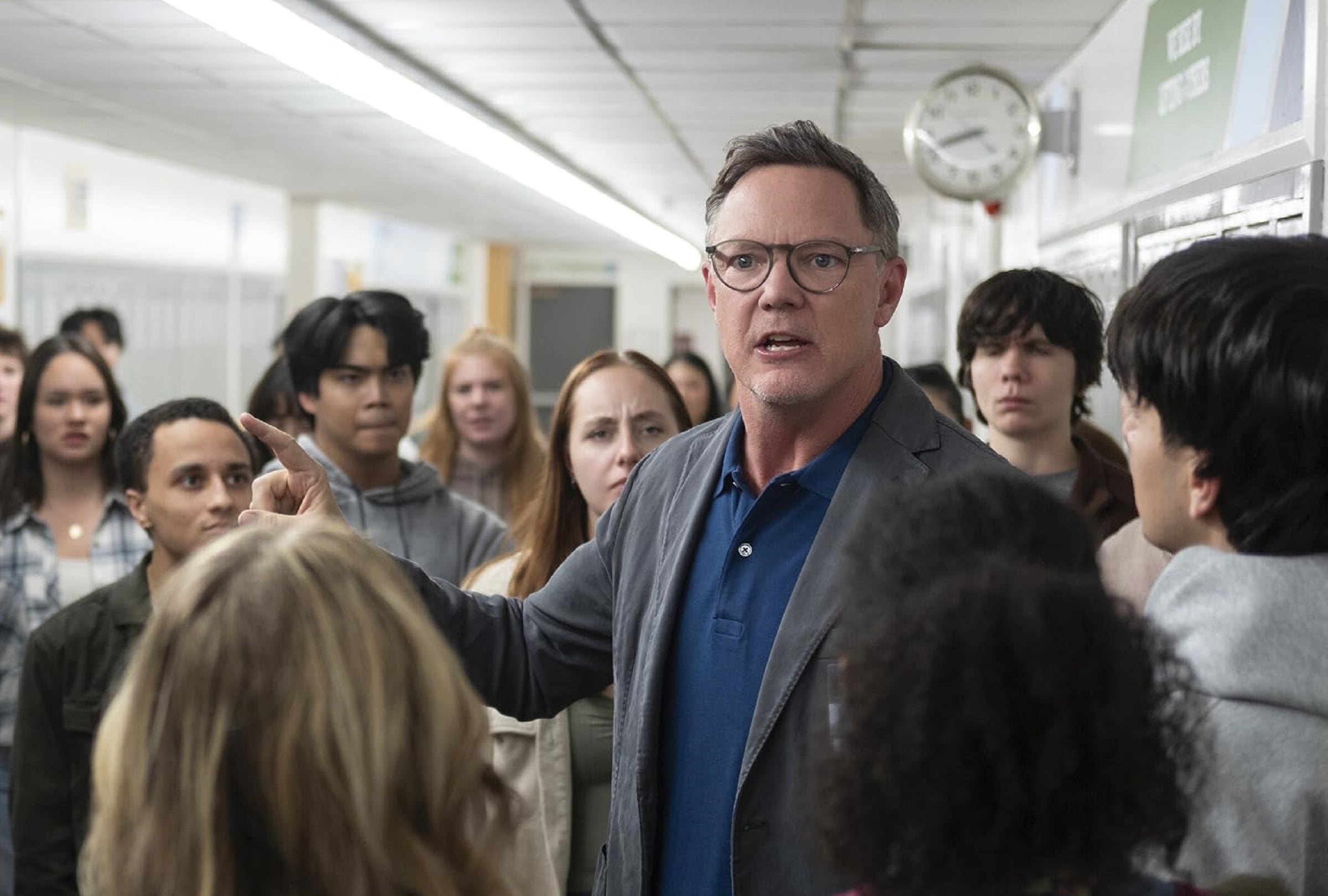Matthew Lillard como Henry Grayle en una escena de la serie de terror "Carrie" (Foto: Intrepid Pictures / Red Room Pictures / Amazon MGM Studios)