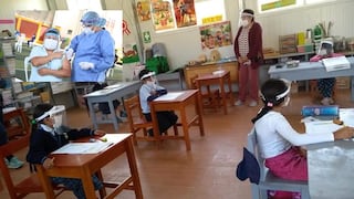 Hoy inicia vacunación contra el COVID-19 a profesores de zonas rurales
