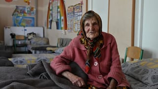 “Caminé y caminé”, cuenta una ucraniana de 97 años, que huyó sola de su pueblo