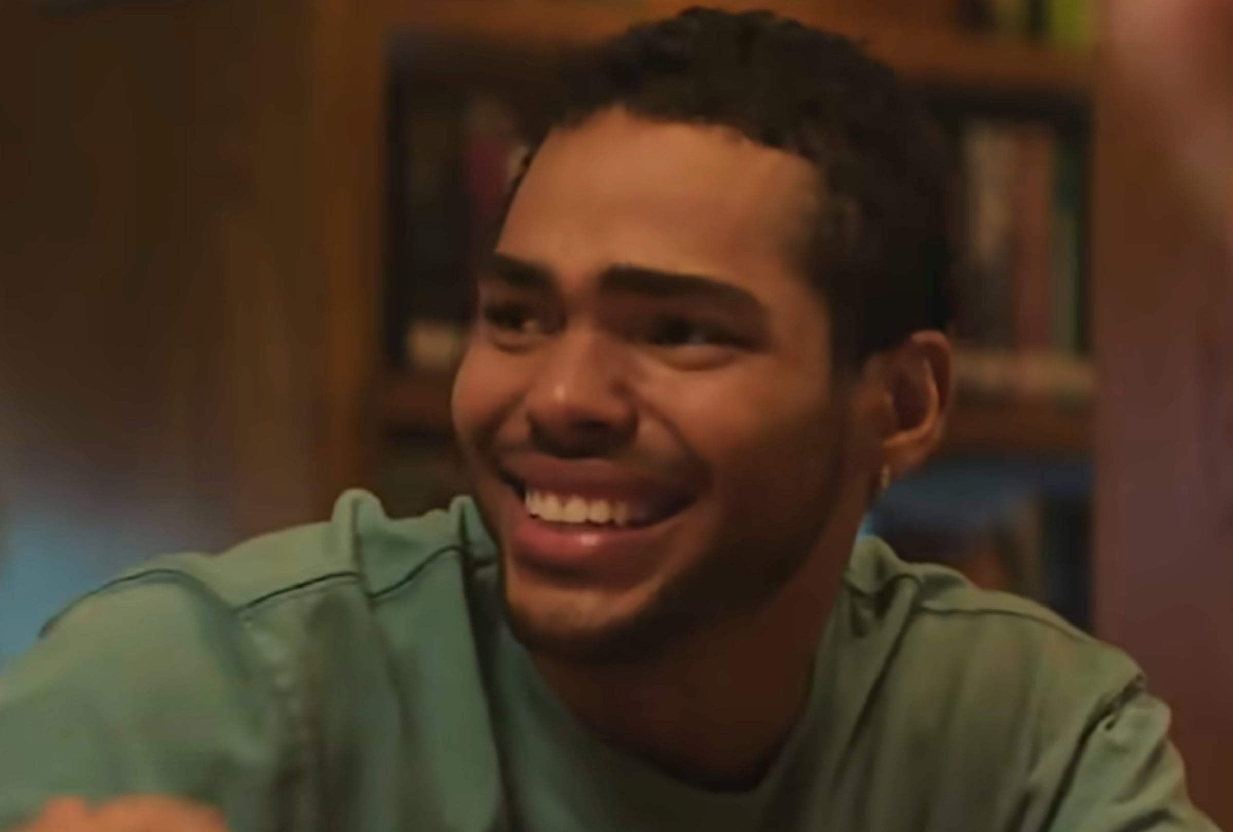 Nicholas Duvernay como Jeremy en una escena de la película "La hipótesis del amor" (Foto: Amazon MGM Studios / Bisous Pictures / MRC Film)