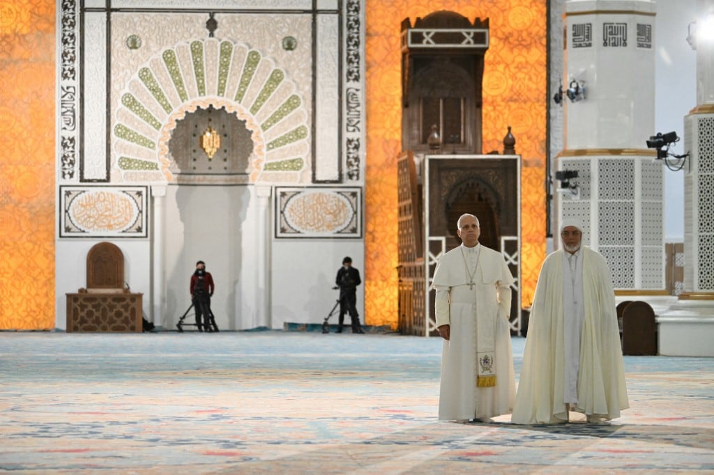 Pope Leo XIV visits the Great Mosque of Algiers "Djamaa El Djazair" with the Rector of the Great Mosque of Algiers, Mohammed Al-Mamoun Al-Qasimi Al-Hassani, on April 13, 2026. Pope Leo XIV embarks today on an 11-day visit to Algeria, Cameroon, Angola and Equatorial Guinea for his first major international trip since becoming pontiff last year. (Photo by Alberto PIZZOLI / AFP)