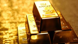 Wall Street y la Fed castigan al oro con peor racha en 12 meses