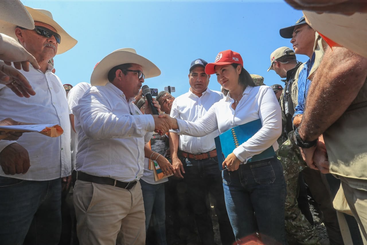 La mandataria llegó a la región Piura para supervisar los trabajos de prevención, Foto: Presidencia