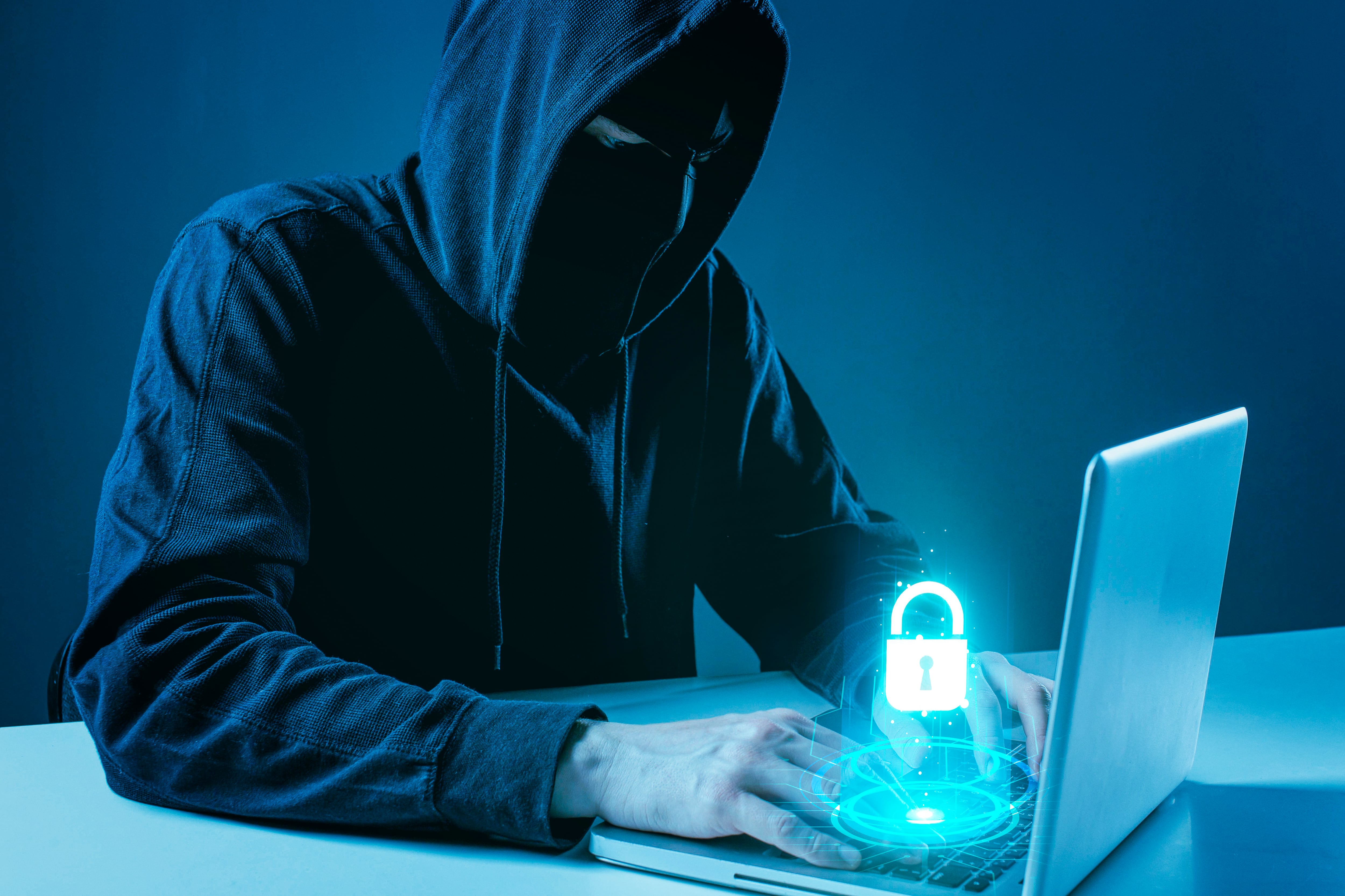 Observamos un cambio agresivo hacia el robo de conjuntos de datos completos impulsado por agentes de IA, dijo el ejecutivo de Fortinet.
