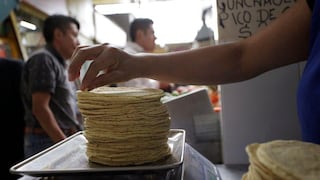 ¿Tortillas de maíz importado? Agricultores mexicanos temen que recortes dañen al sector 