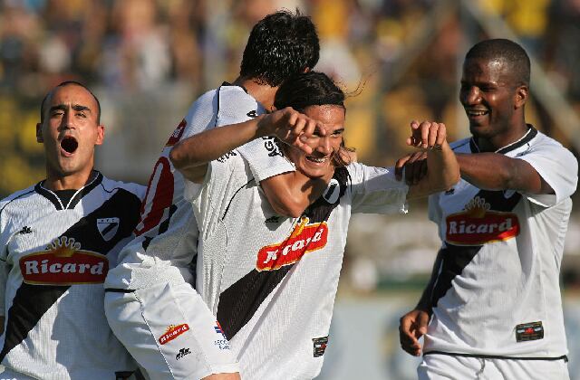 Danubio fue el club en el que Edison Cavani debutó en 2005. En ese equipo marcó 21 goles en 30 partidos, lo que hizo llamar la atención de varios clubes del exterior, entre los que estaba el Real Madrid (Foto: AFP)