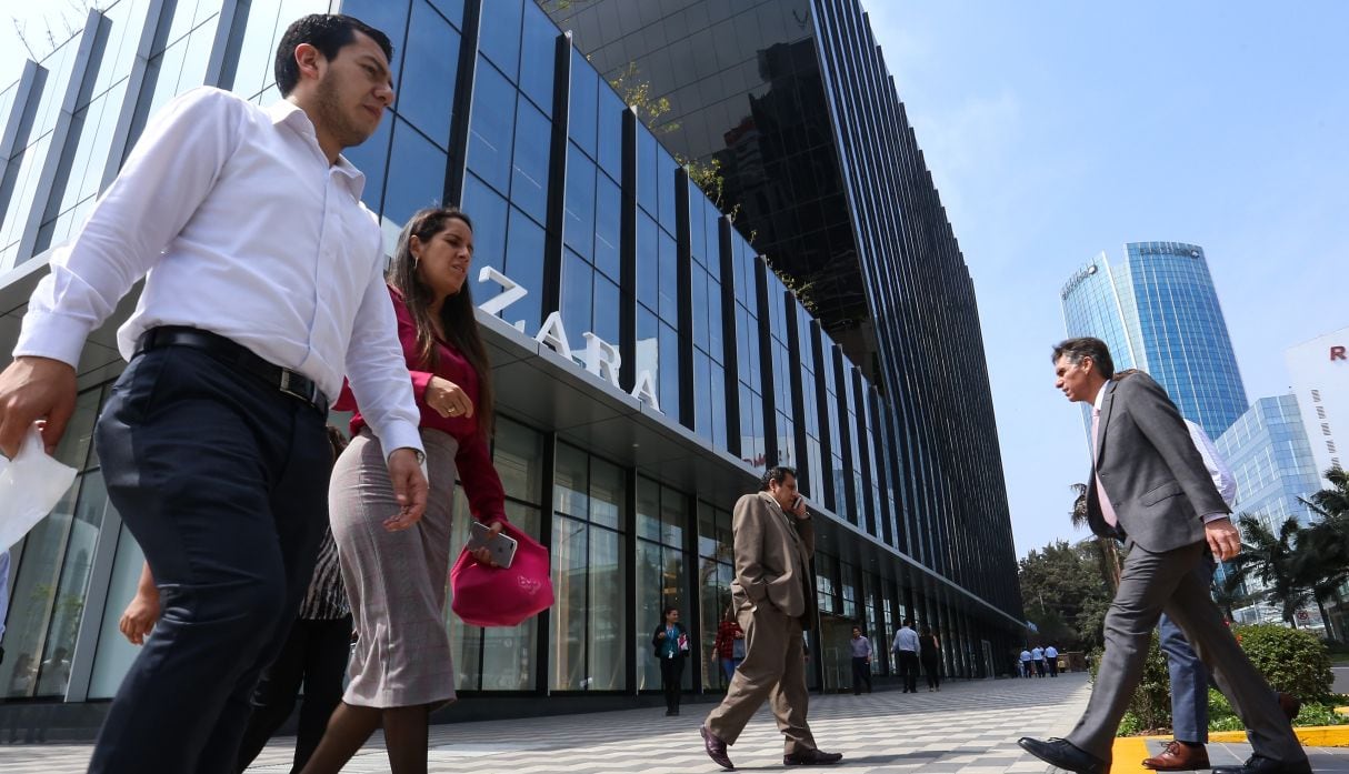 Cerca de 10 locales puerta a calle disponibles en San Isidro, según reporte de Binswanger. (Foto Victor Idrogo)
