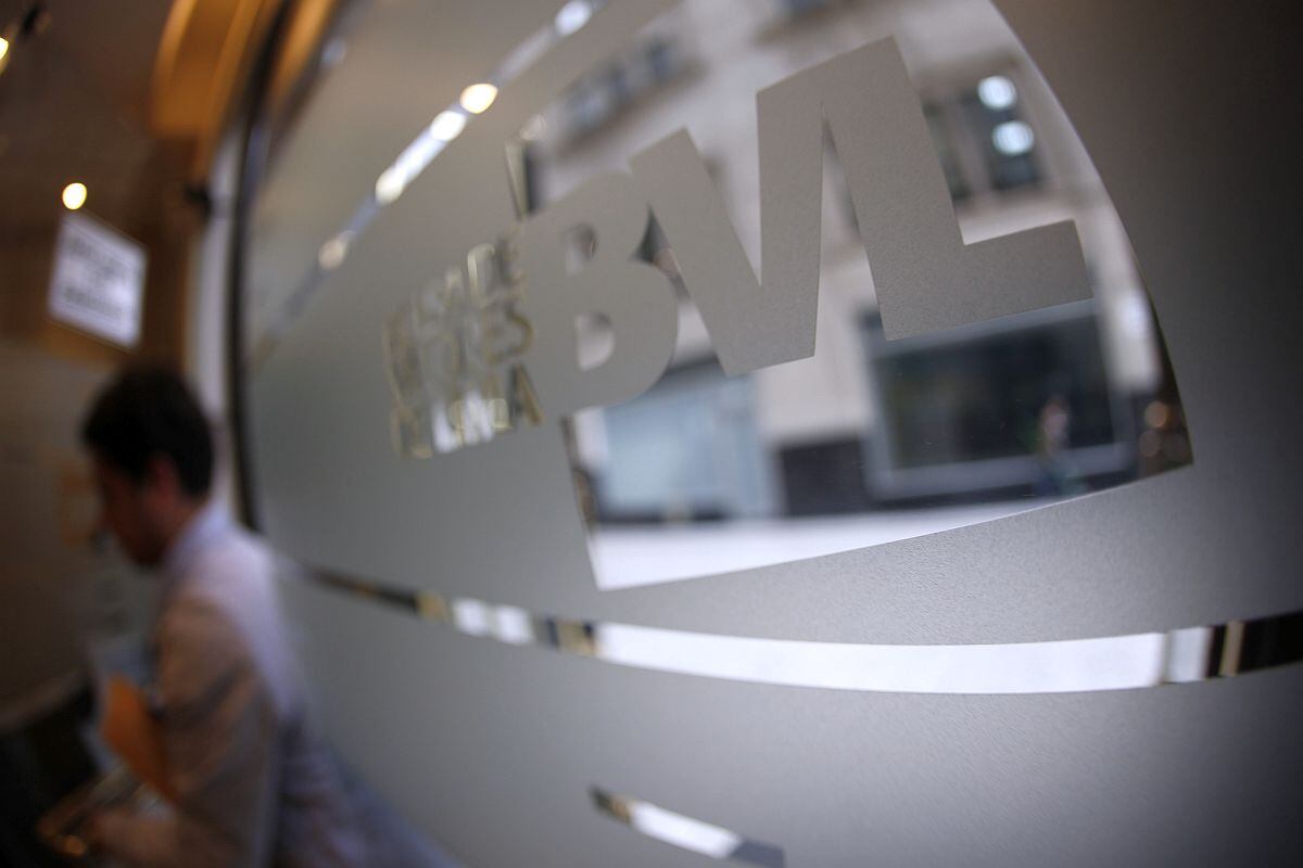 Durante la sesión se cotizaron acciones de 76 empresas, de las cuales 35 subieron, 16 bajaron y 25 no registraron variación. (Foto: GEC)