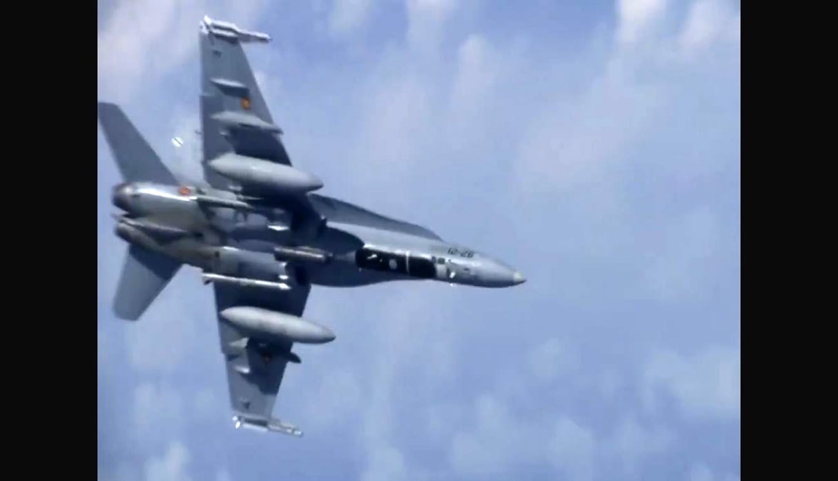 Dos aviones de combate ruso y un caza español F-18 tuvieron tenso encuentro sobre el mar Báltico. (Foto: Captura)