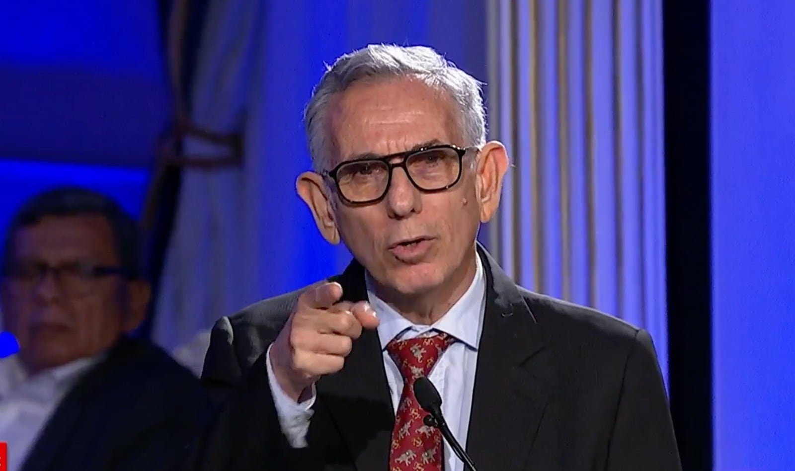 Pedro Francke presentó las propuestas económicas de Juntos por el Perú. | Foto: Captura JNE