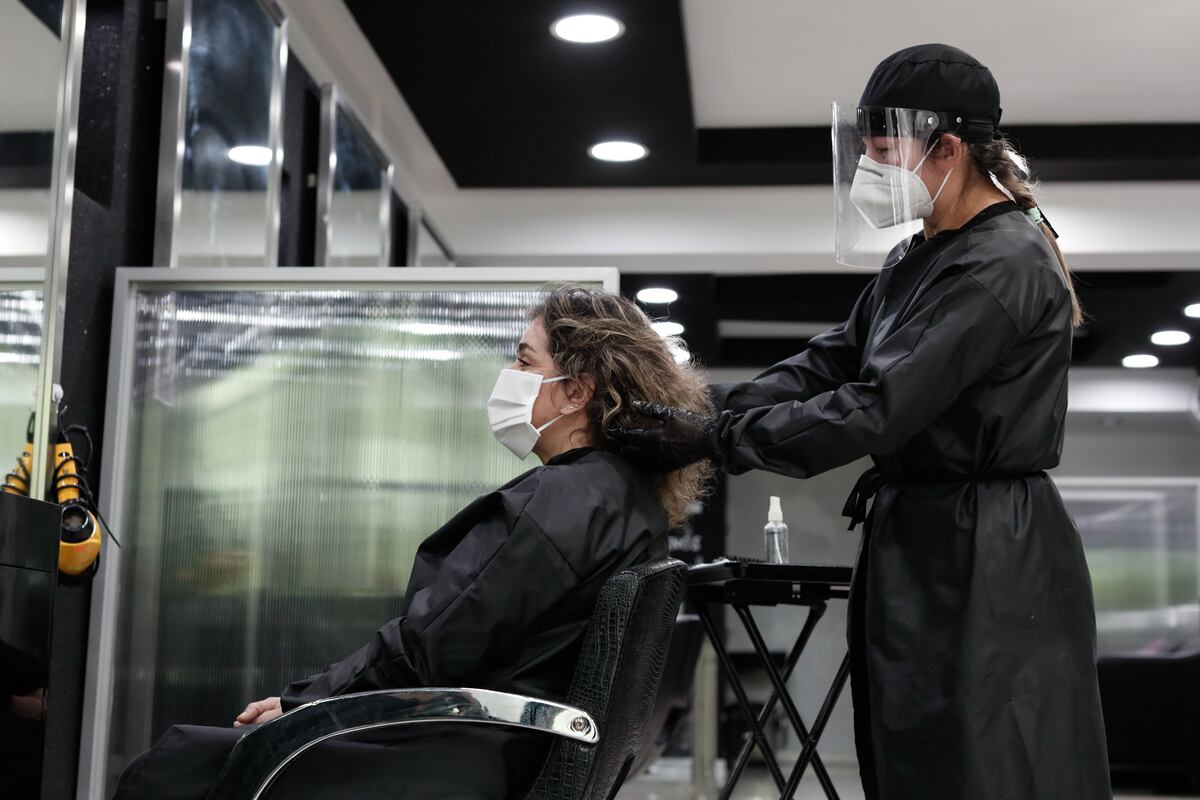 Los salones de belleza llegan a invertir hasta S/ 5,000 en protocolos de bioseguridad, dependiendo de la capacidad de cada uno. (Foto: GEC)