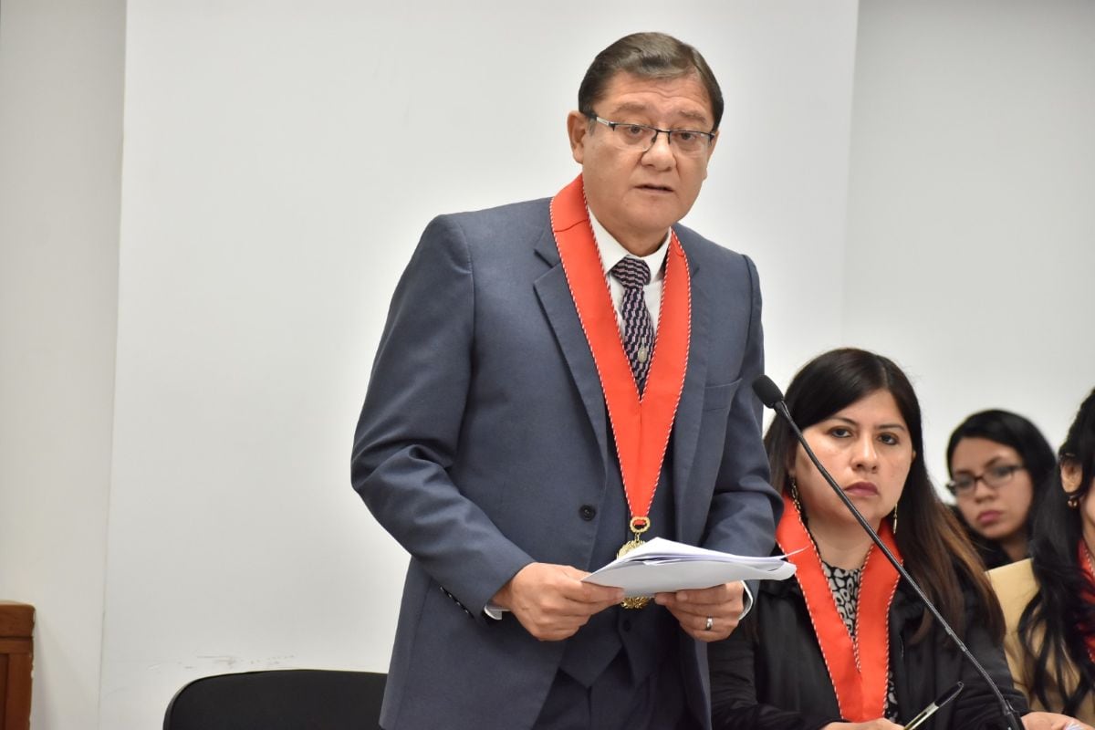 El fiscal Jorge Chávez Cotrina señaló que aún no se ha tomado declaración a los cinco detenidos por el secuestro y crimen ocurrido en Trujillo. Foto: Poder Judicial.
