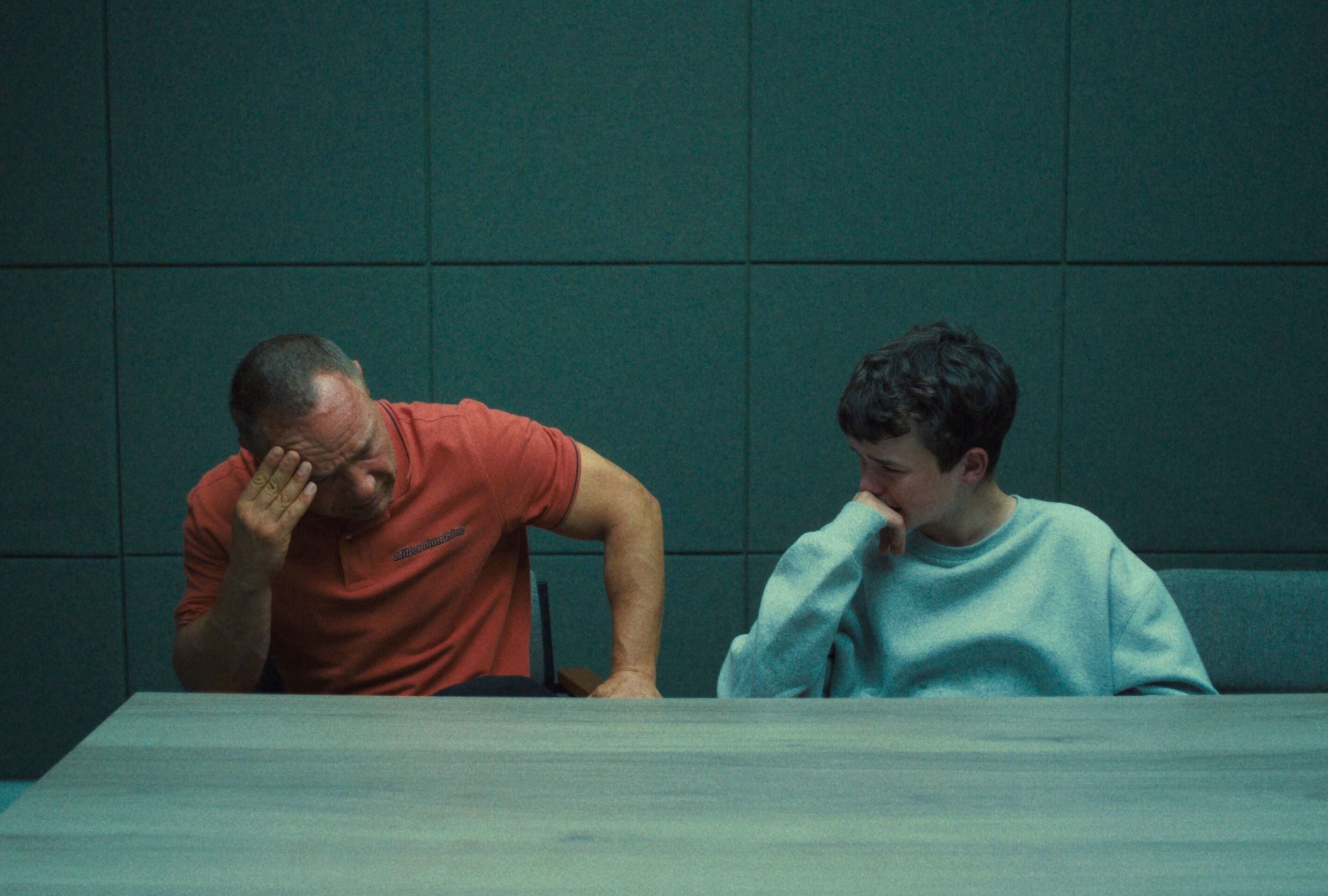 Stephen Graham y Owen Cooper lideran el reparto de "Adolescencia" como Eddie y Jamie Miller, respectivamente (Foto: Netflix)