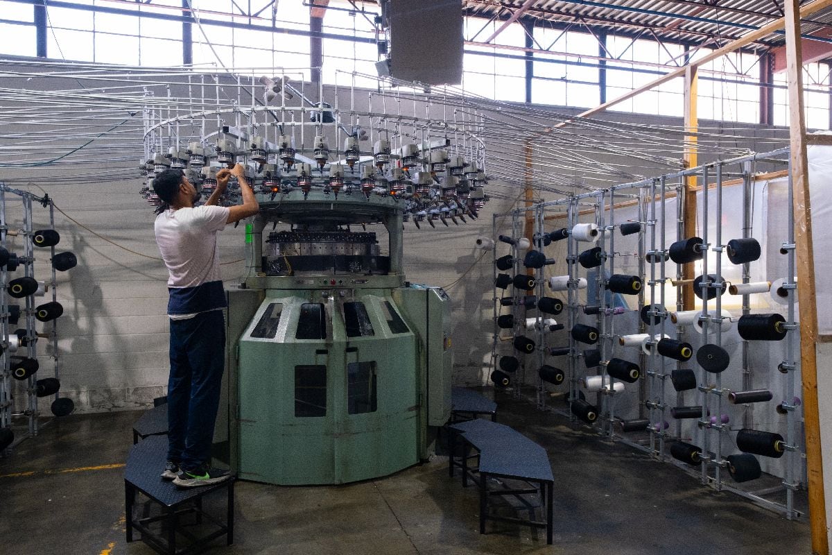 Instalaciones de Fine Cotton Factory Inc. en Toronto. Fotógrafo: Adetona Omokanye/Bloomberg