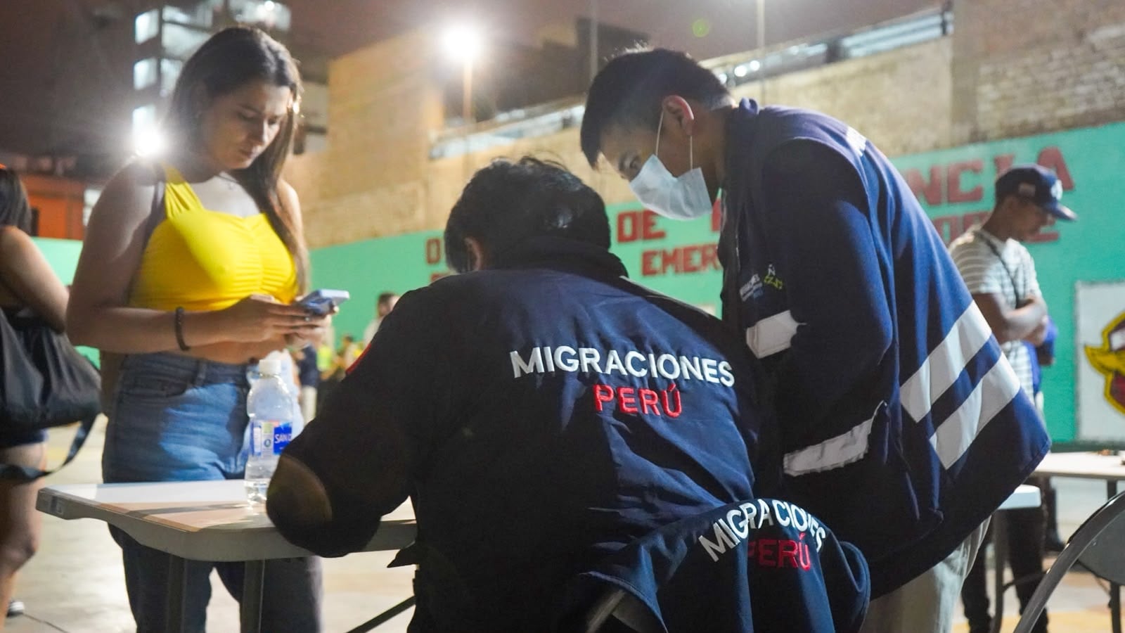 La intervención fue coordinada por Migraciones, la PNP y las Fuerzas Armadas como parte de las acciones del Comando Unificado contra el Crimen Organizado para reforzar los controles migratorios. Foto: Mininter