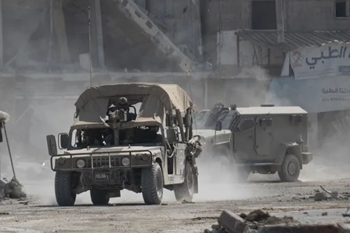 Tanques israelíes en Jan Yunis (sur de Gaza) en una imagen de archivo. Foto: EFE/Magda Gibelli