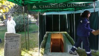 Restos de Eduardo Frei Montalva son exhumados para confirmar su asesinato durante la dictadura chilena
