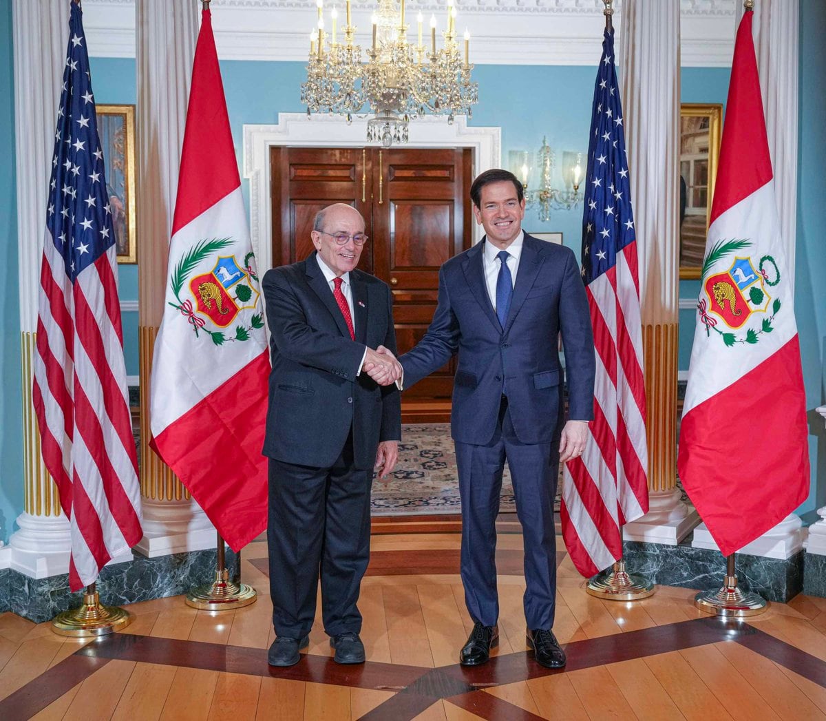 Marco Rubio publicó una foto con el canciller Hugo de Zela tras su encuentro en Estados Unidos. Foto: X / SecRubio