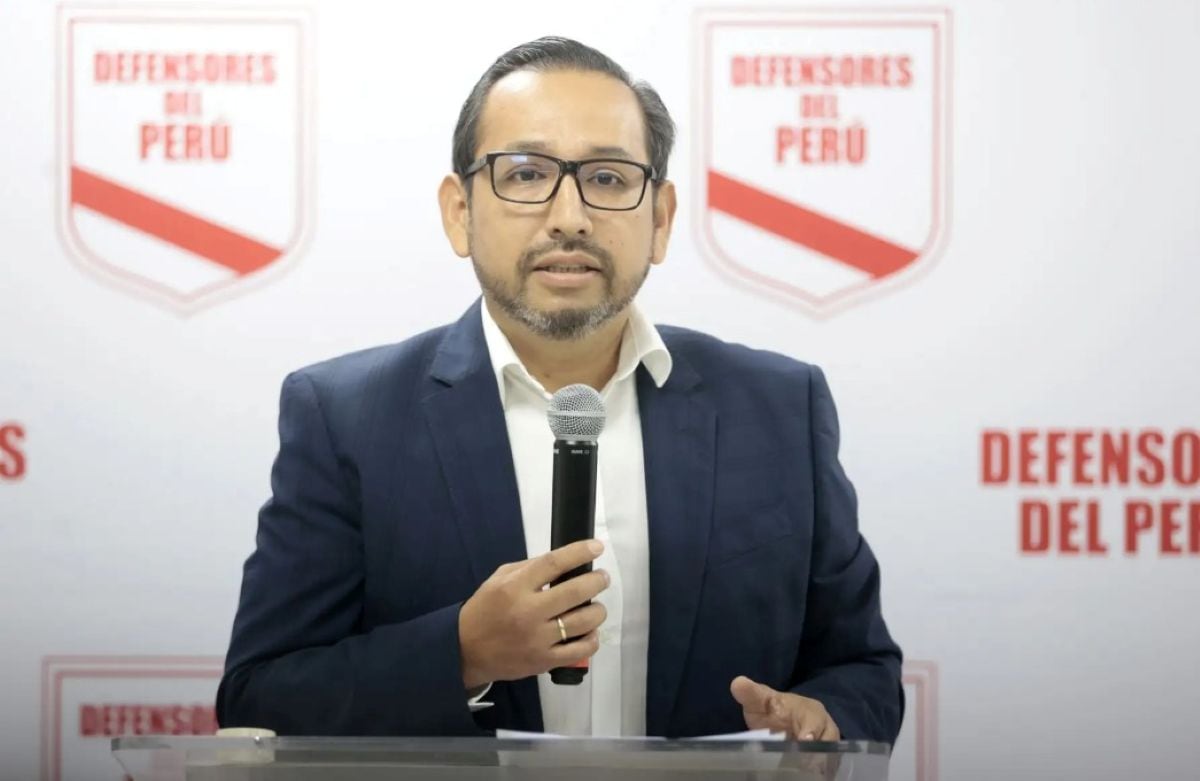 El jefe de personeros de Fuerza Popular, Luis Dyer, señaló que el número de personeros creció de manera acelerada en los últimos días. Foto: Andina.