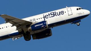 JetBlue y United Airlines toman más acciones para contener propagación de virus