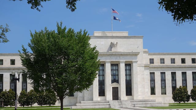 Demasiado blanco, demasiado masculino: Fed avanza poco a poco en diversidad en su directorio