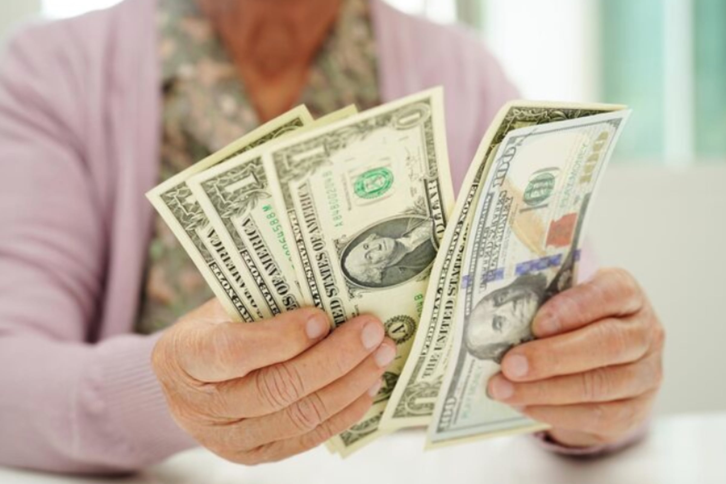 Ten en cuenta que la fecha de pagos suelen ser distintos en cada beneficiario. (Crédito: Magnific / Imagen referencial)