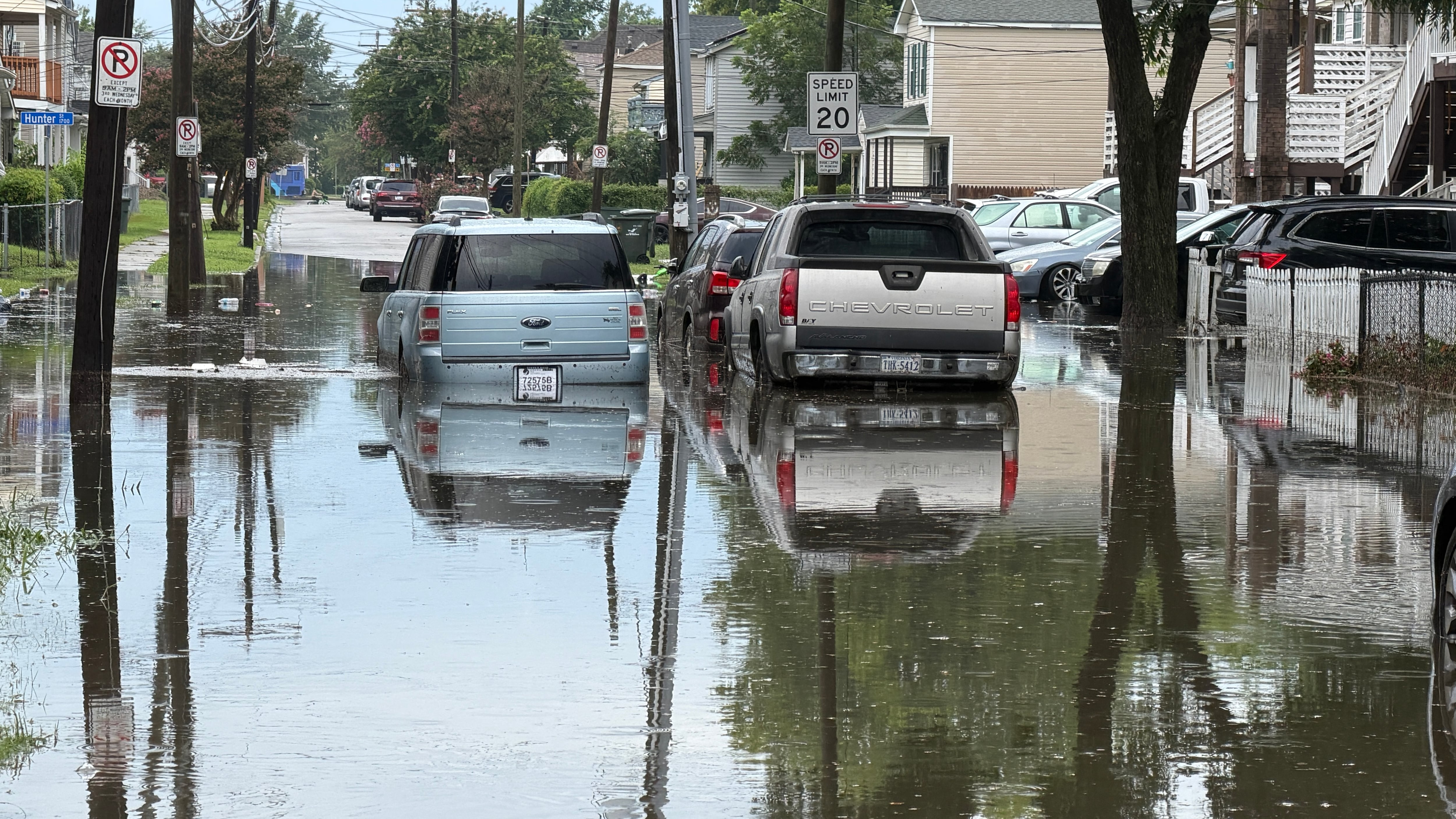 Lo preocupante de las fuertes lluvias es la probabilidad de que se registren inundaciones en carreteras y hogares. (Crédito: Zach D Roberts / NurPhoto via AFP)