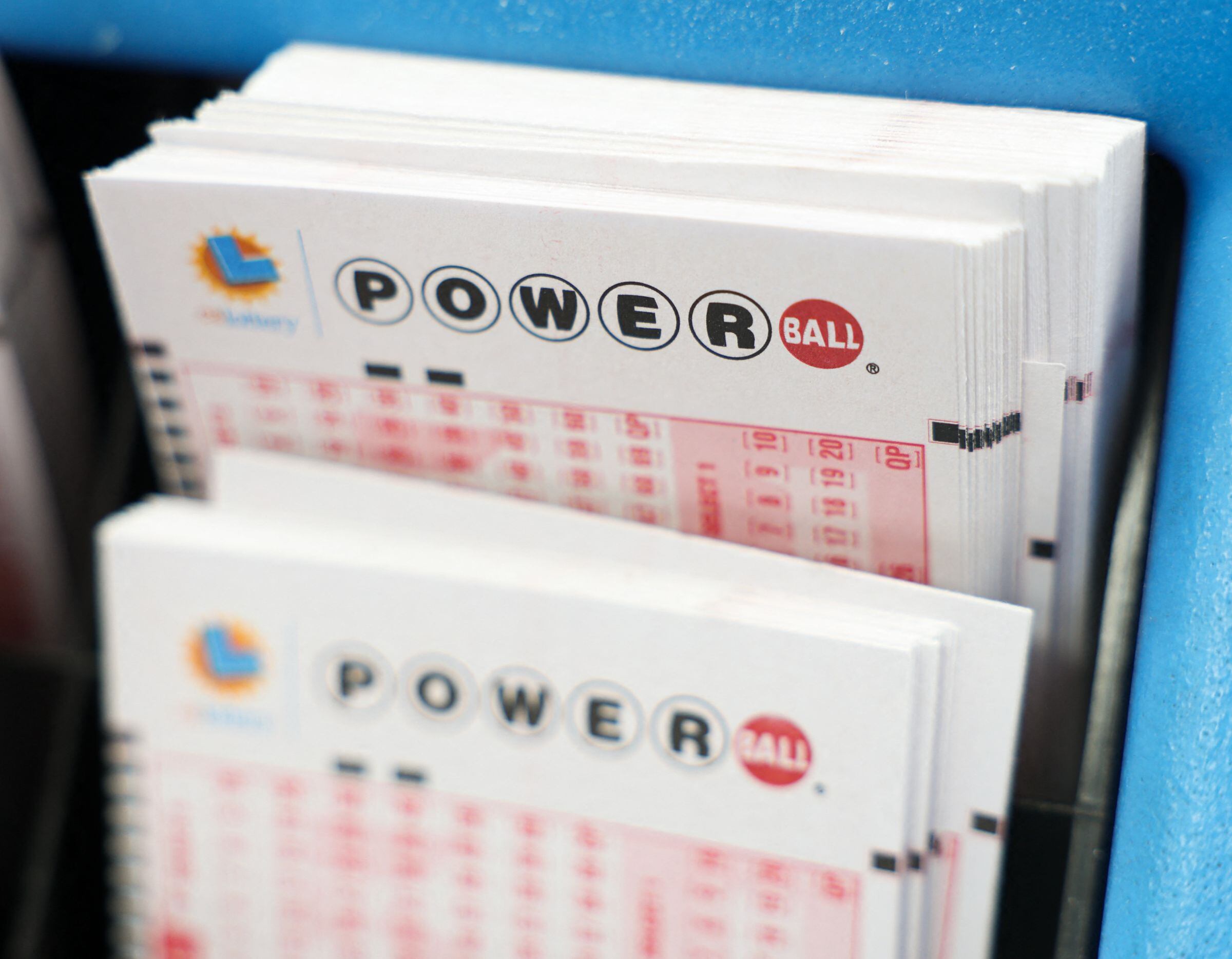 Las fechas de caducidad de los boletos de Powerball suelen variar entre 90 días y un año, dependiendo de la jurisdicción de venta. (Foto: Patrick T. Fallon / AFP)
