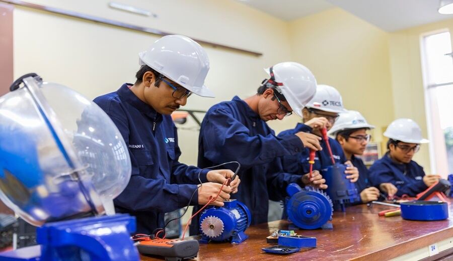 Carreras técnicas. (Foto: Difusión)
