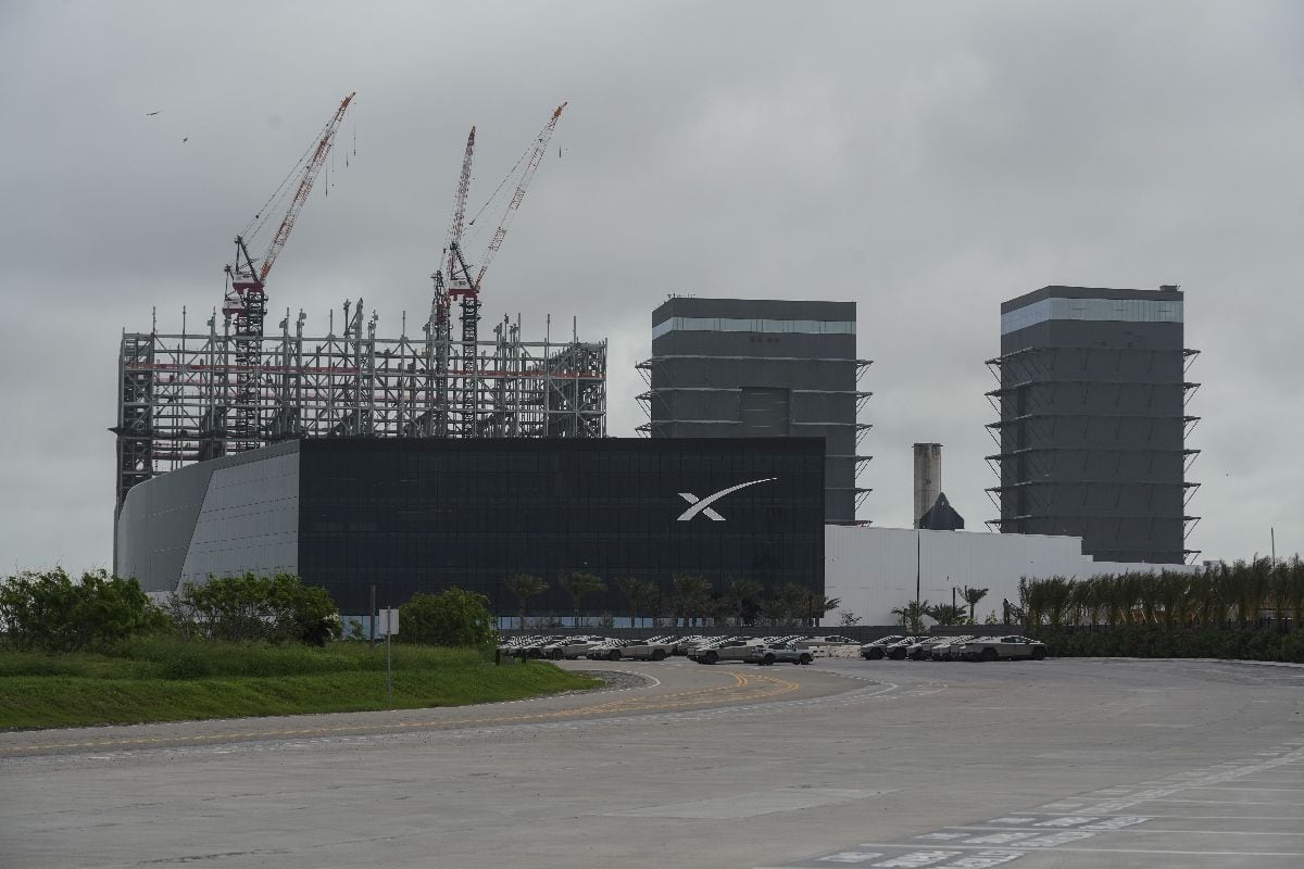 El complejo industrial y las instalaciones de lanzamiento de cohetes de SpaceX en Starbase, Texas, el 30 de abril. Fotógrafo: Gabriel V. Cardenas/Bloomberg