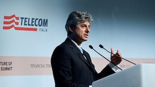 Telecom Italia confirma que su CEO Marco Patuano dejará el cargo