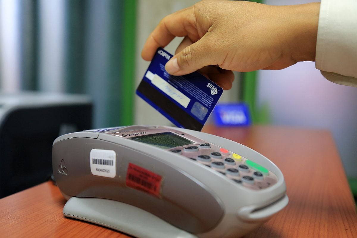 Al revisar las compras solo con tarjetas de crédito y débito -con las cuales se efectuó el 76% del gasto realizado por los peruanos en el mes- se evidencia que en junio se tuvo un consumo más débil en categorías esenciales como alimentos y educación. (Foto: GEC)