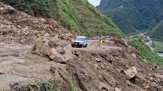 Tránsito en la Interoceánica se encuentra restringido tras caída de rocas y escombros