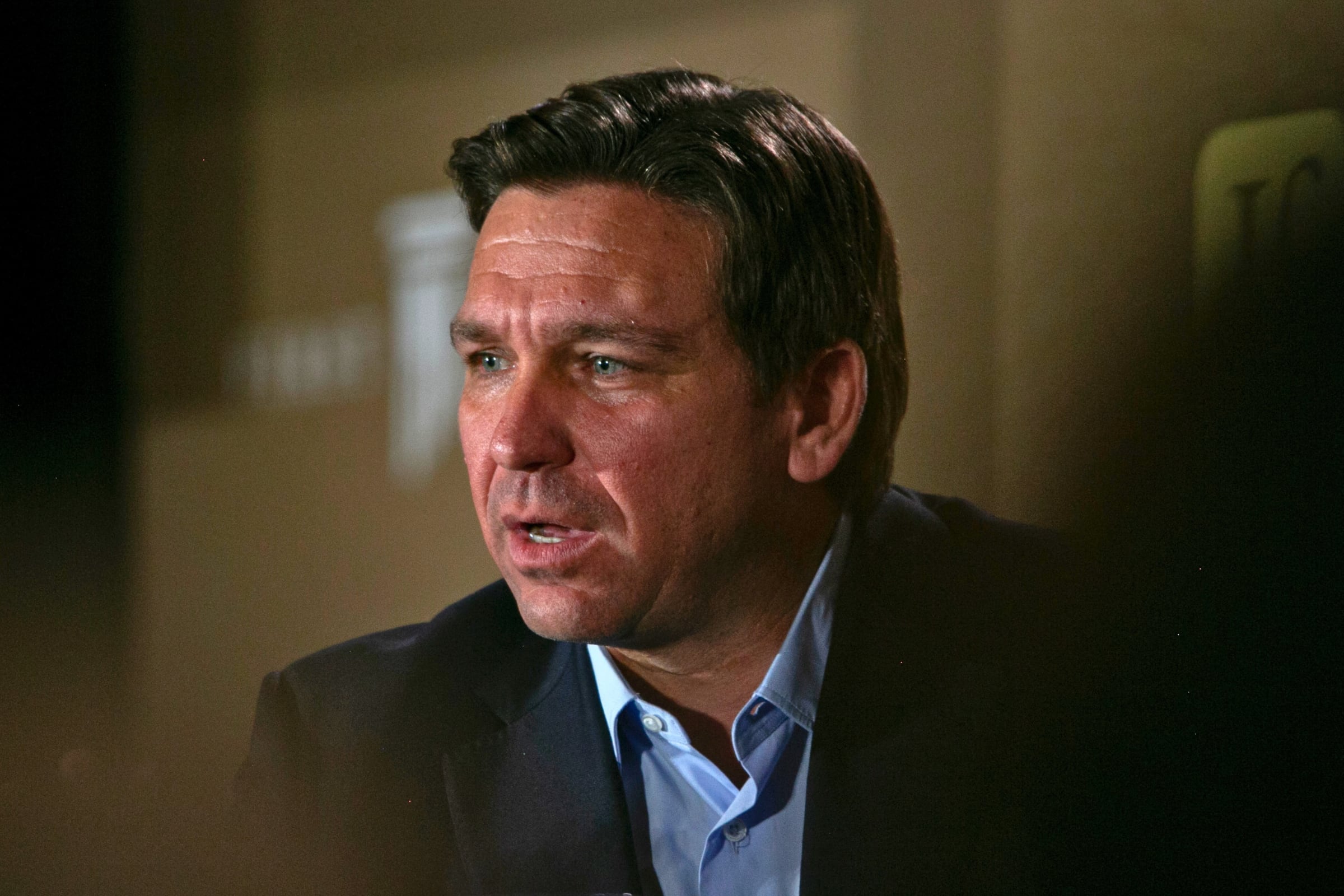 Ron DeSantis aprobó esta nueva ley que beneficiará a miles de ciudadanos en el estado de Florida (Foto: AFP)