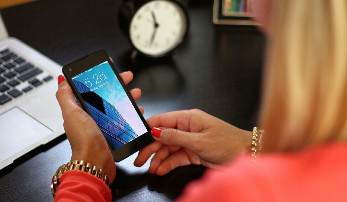 Cómo cambiar el horario de verano en tu celular se modificará de manera automática (Foto: Pixabay)