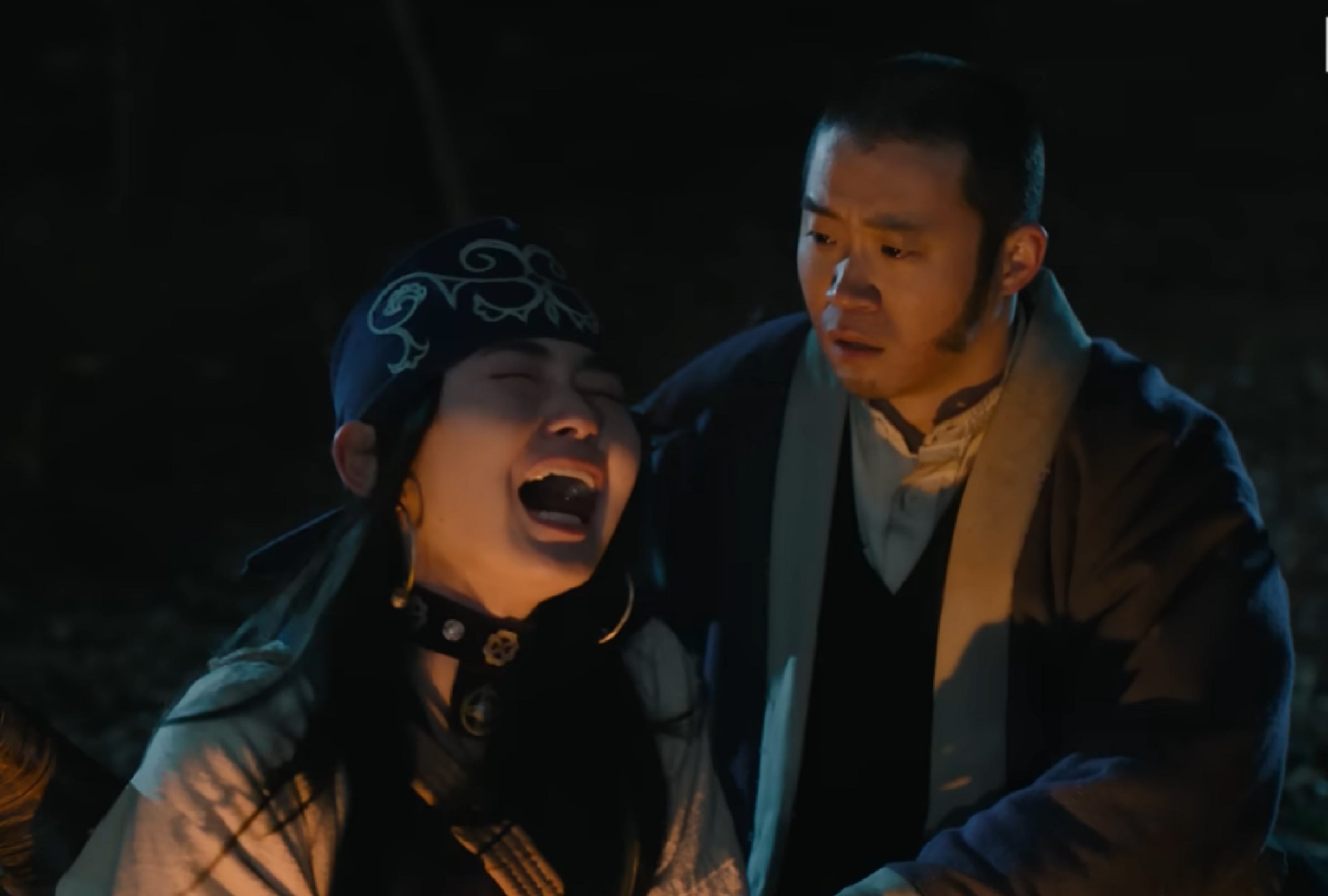 Anna Yamada interpreta a Asirpa y Yûma Yamoto interpreta a Yoshitake Shiraishi en la película live action "Golden Kamuy: Asalto a la prisión de Abashiri" (Foto: Netflix)